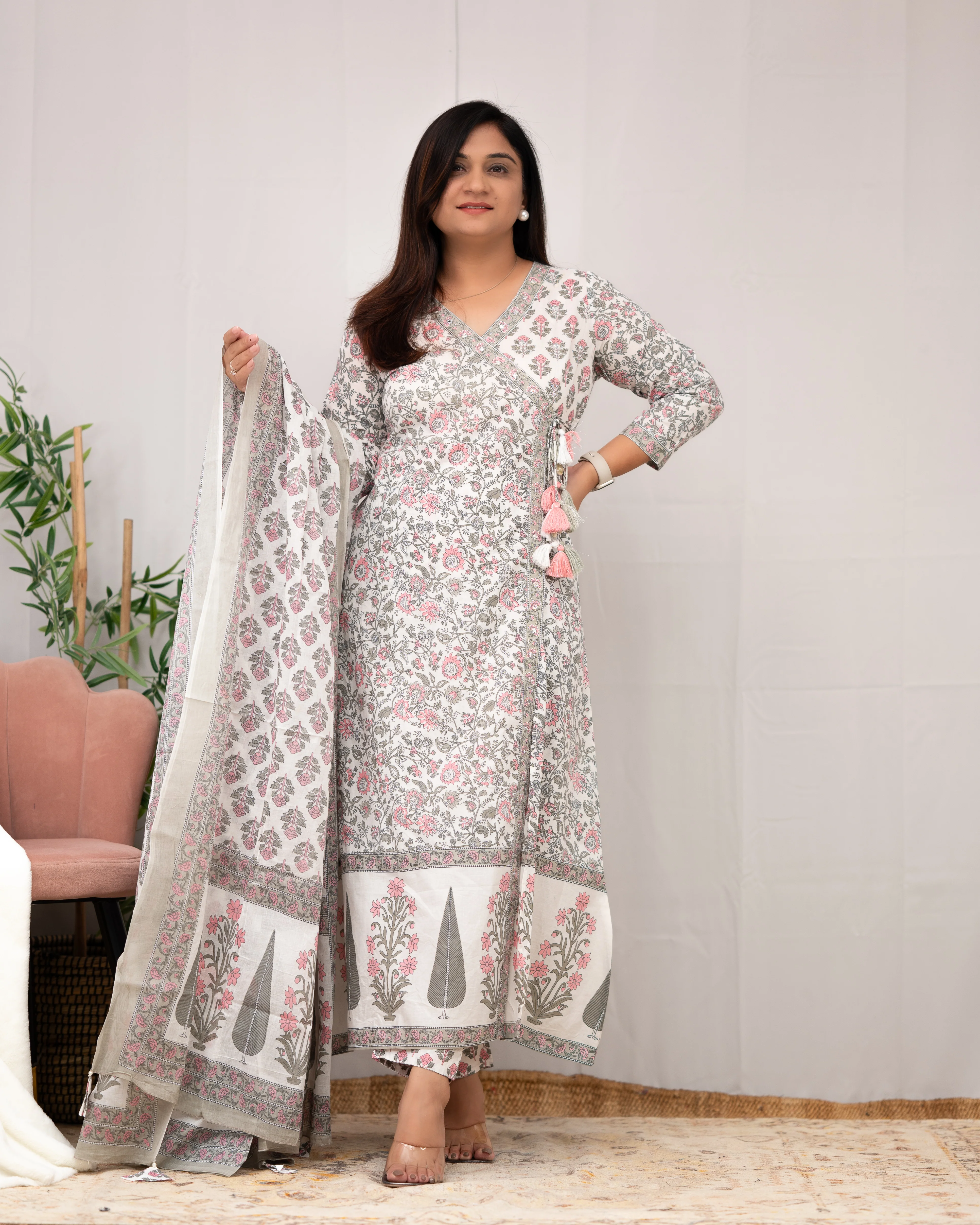 Aadhaya Angrakha Handblock Front Slit Pant Set - Image 10