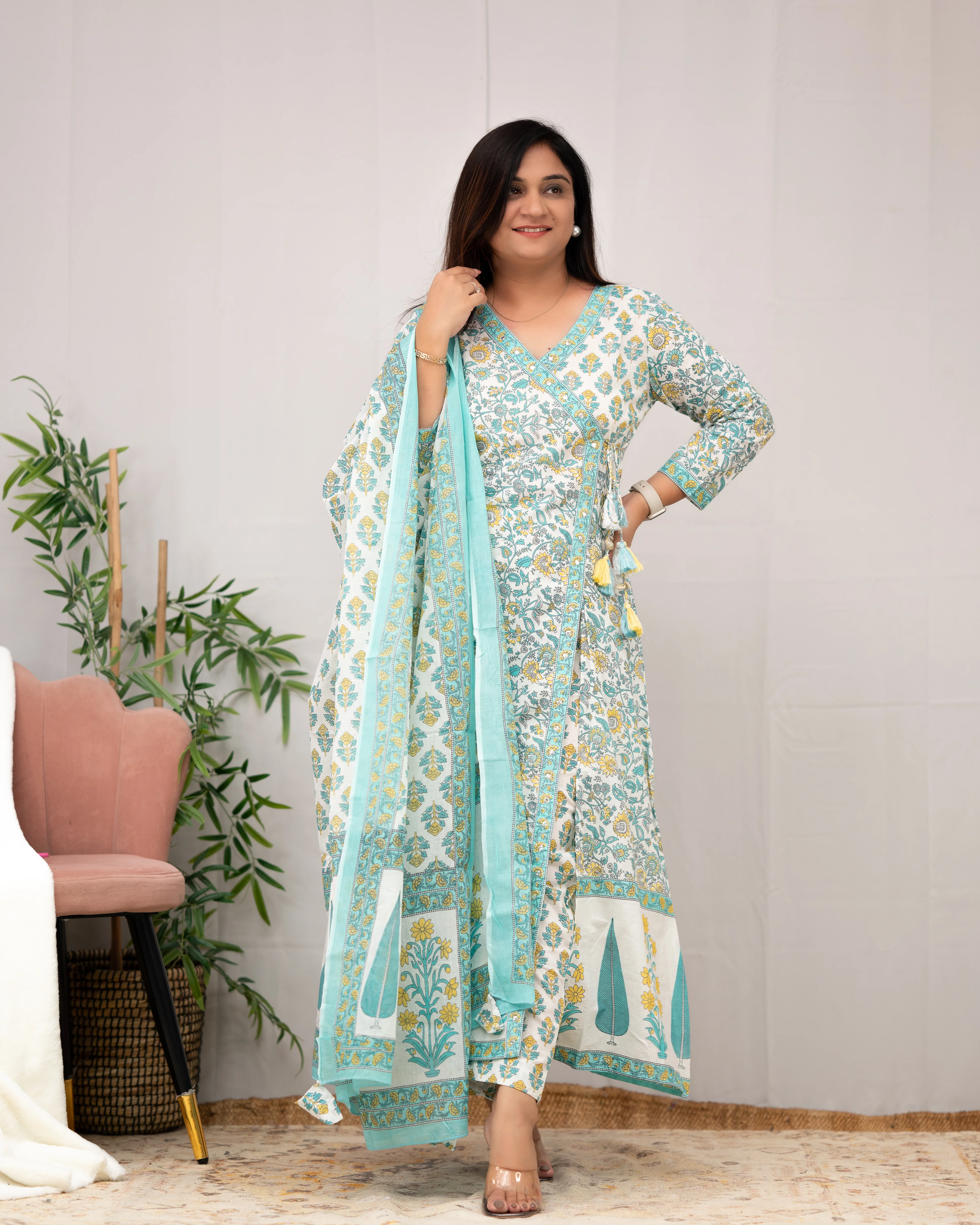 Aadhaya Angrakha Handblock Front Slit Pant Set - Image 9