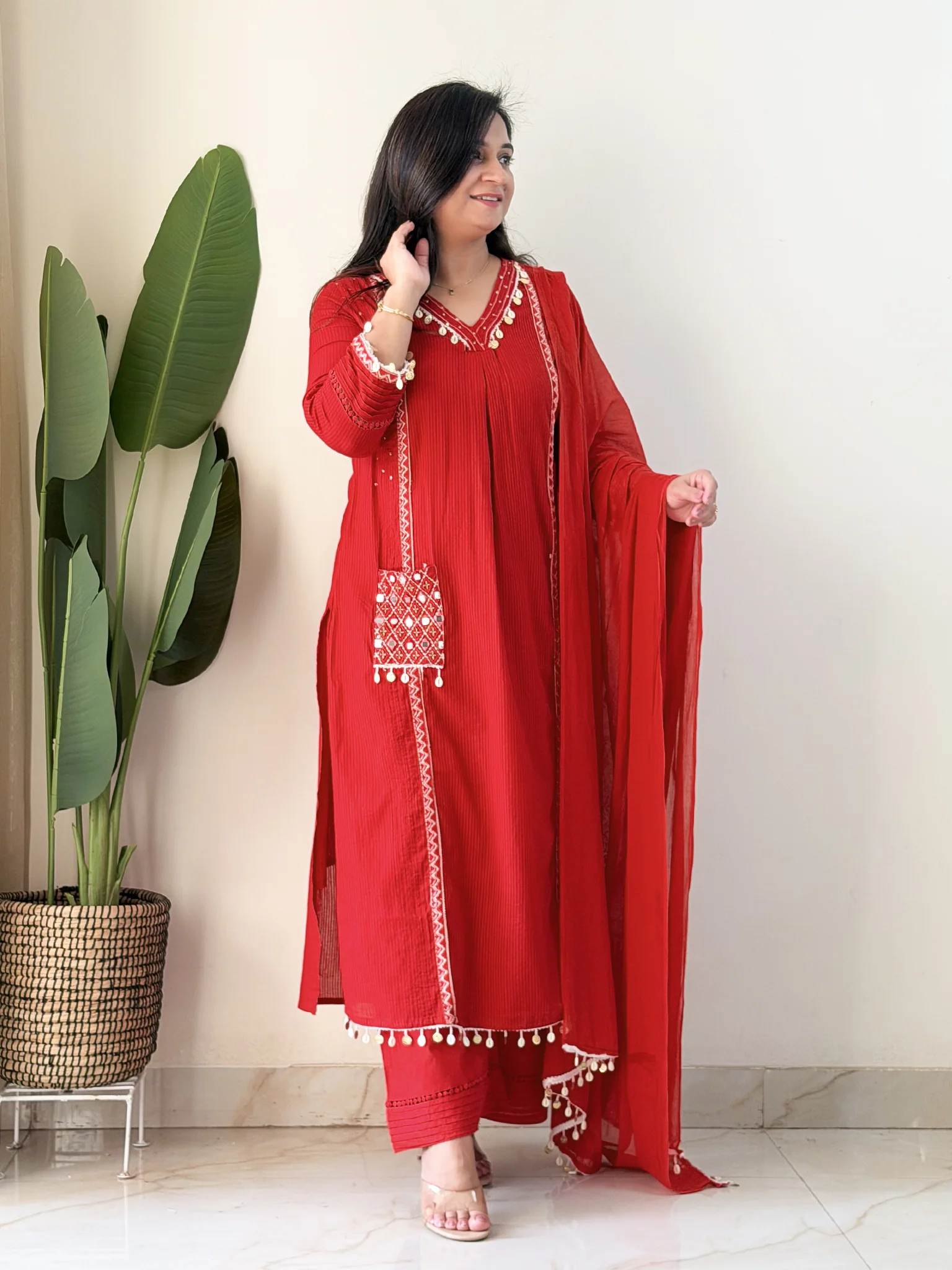 Avanti Red Premium Cotton HandEmbroidered Dupatta Set - Image 3
