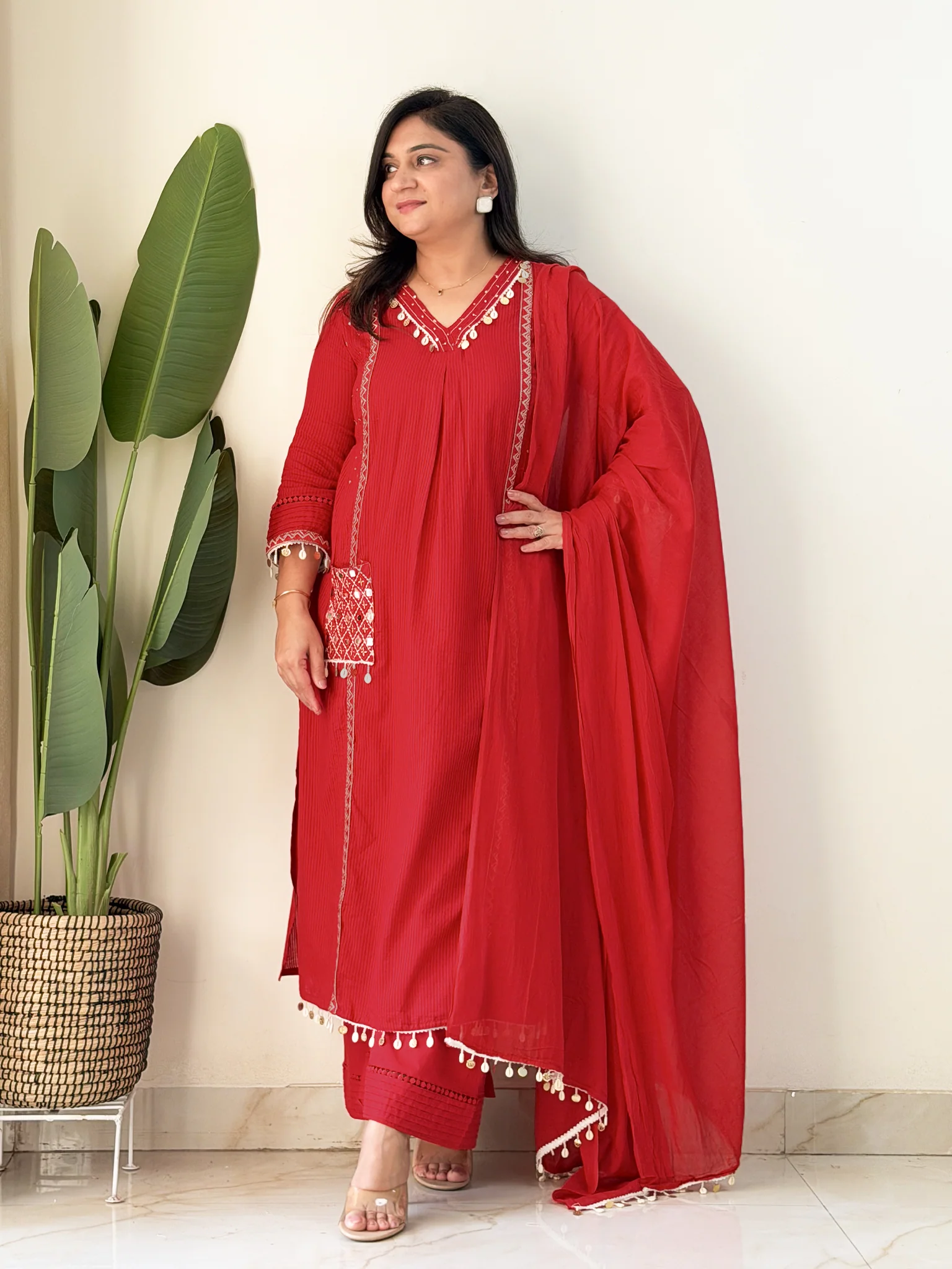 Avanti Red Premium Cotton HandEmbroidered Dupatta Set - Image 6
