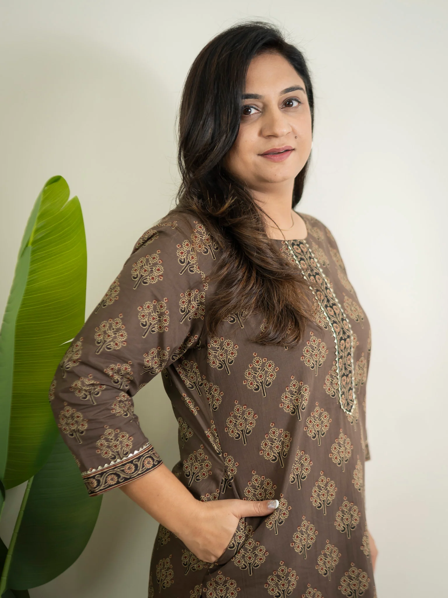 Brown Handblock Cotton Casual Straight Kurta - Image 5