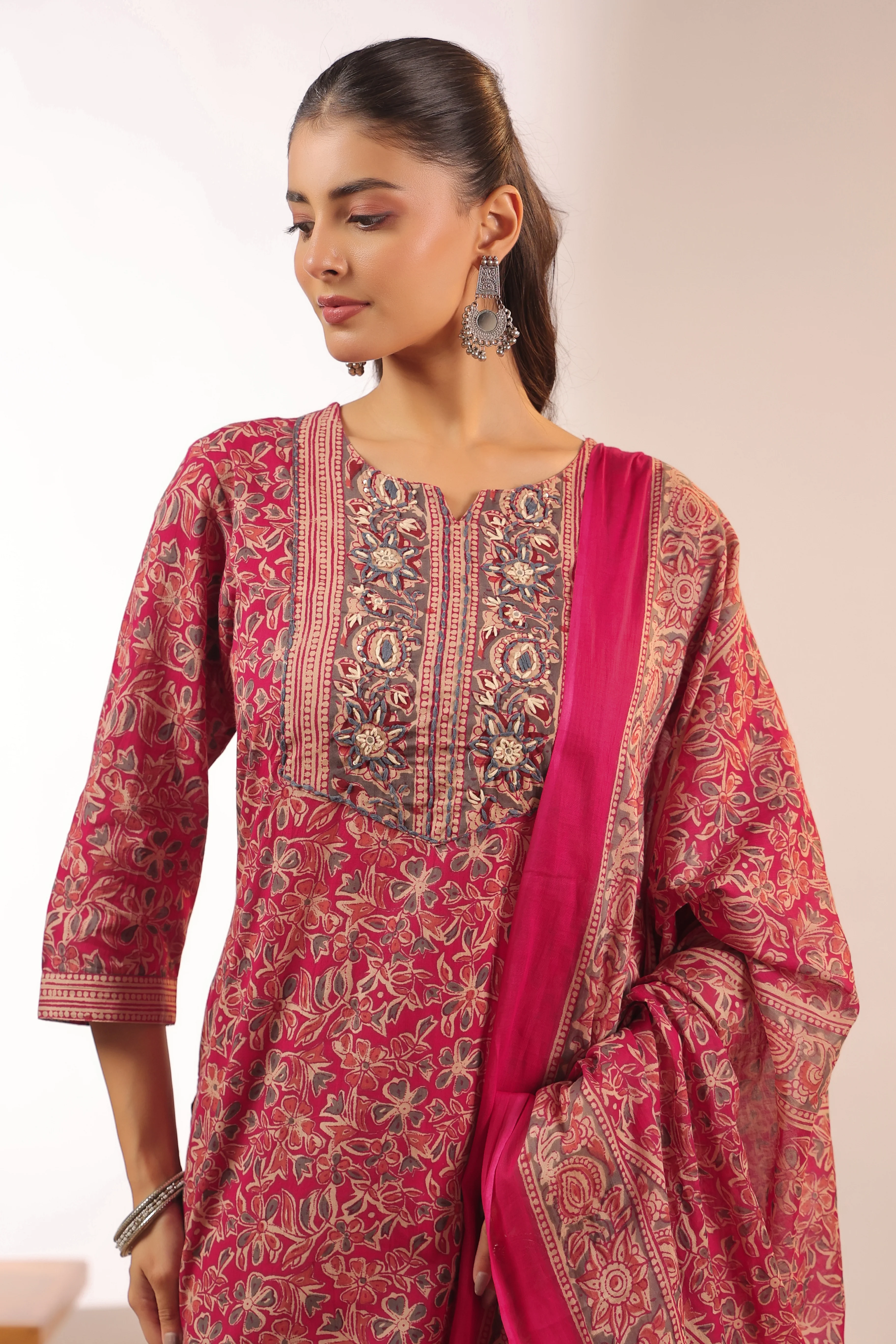 Chavvi  KalamKari Cotton HandEmbroidered Pant Set - Image 11