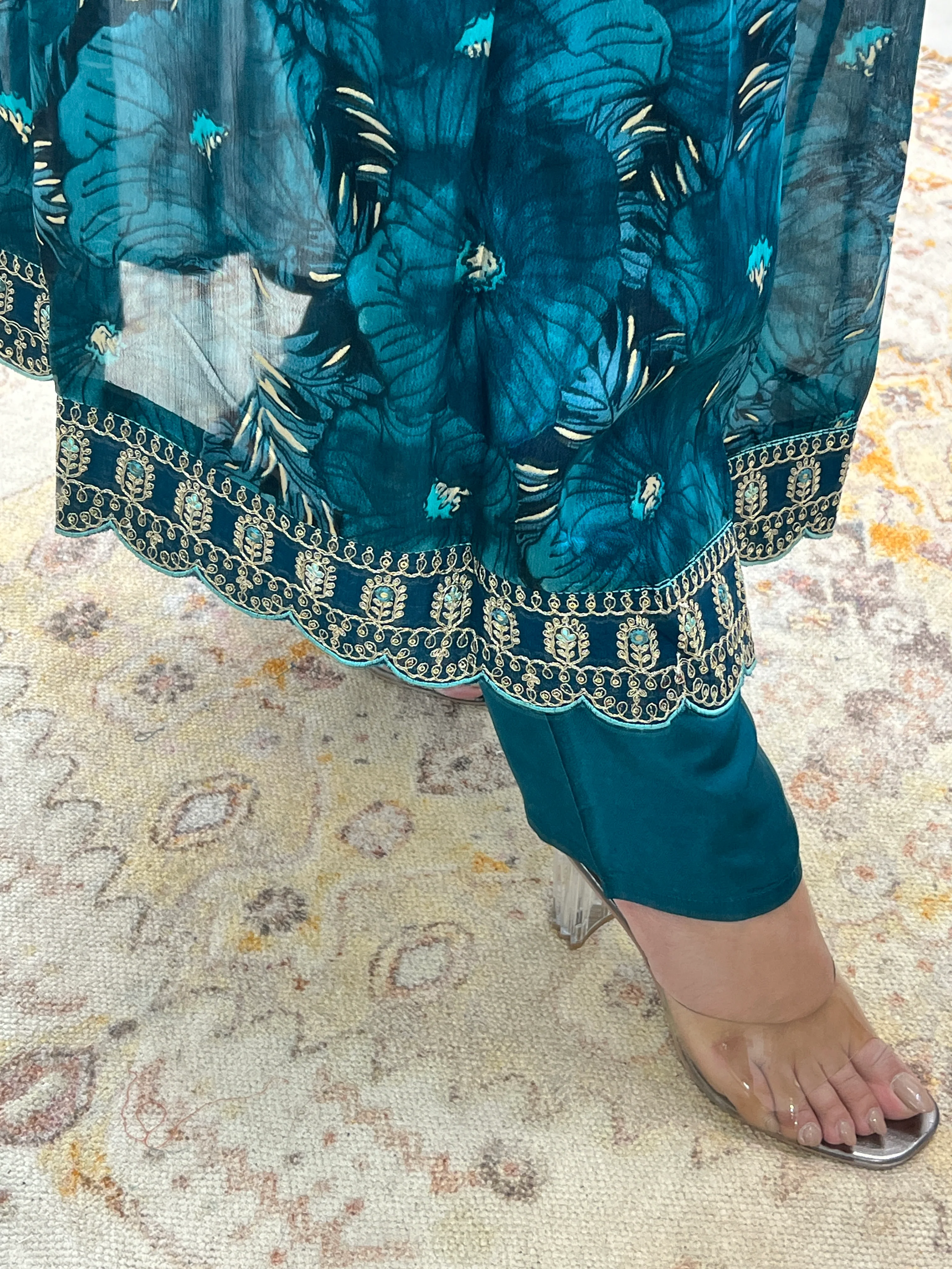 Chinnon Embroidered Floral Alia Pant Set - Image 6