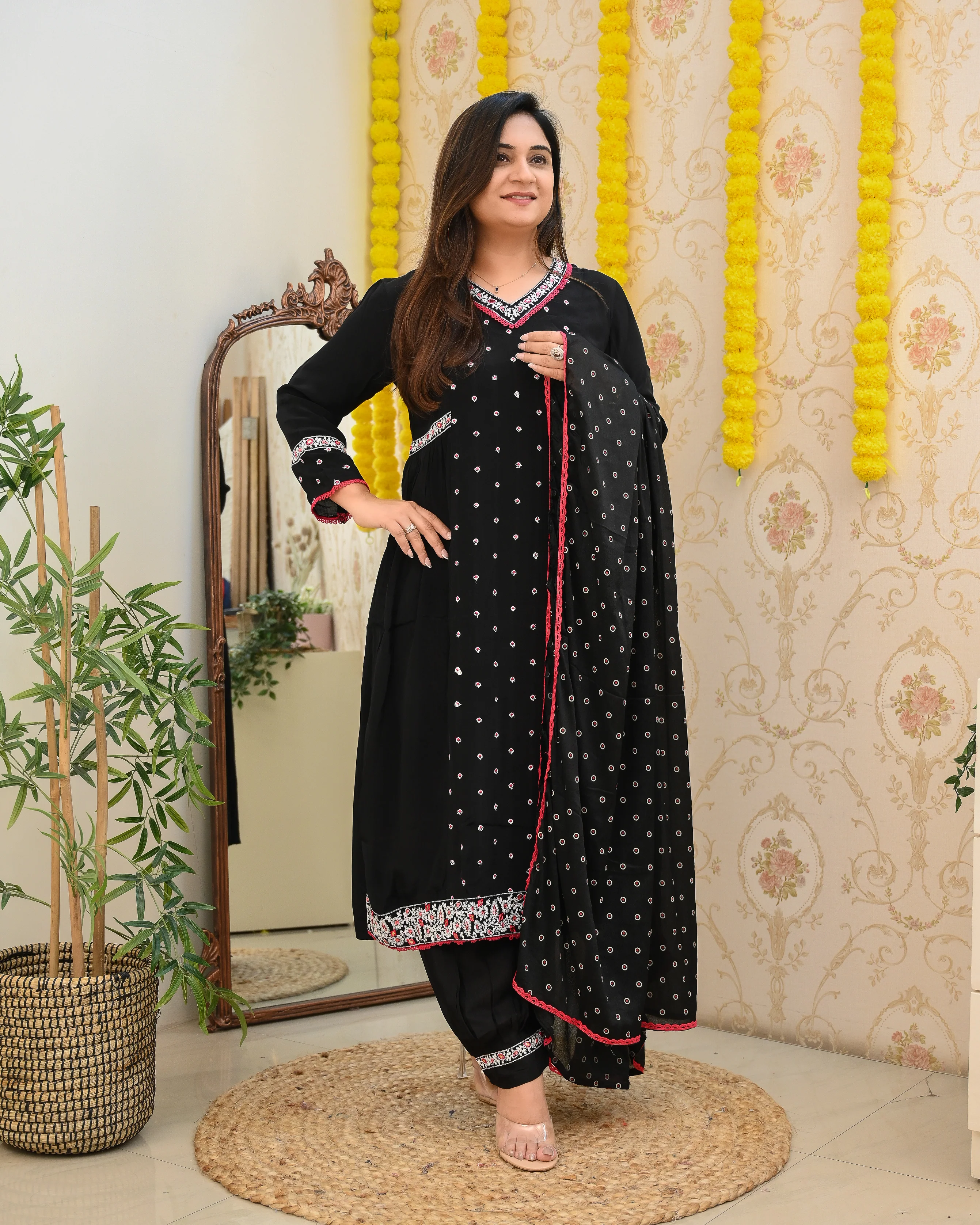 Chinnon Heavy Embroidered Afghani Set - Image 7