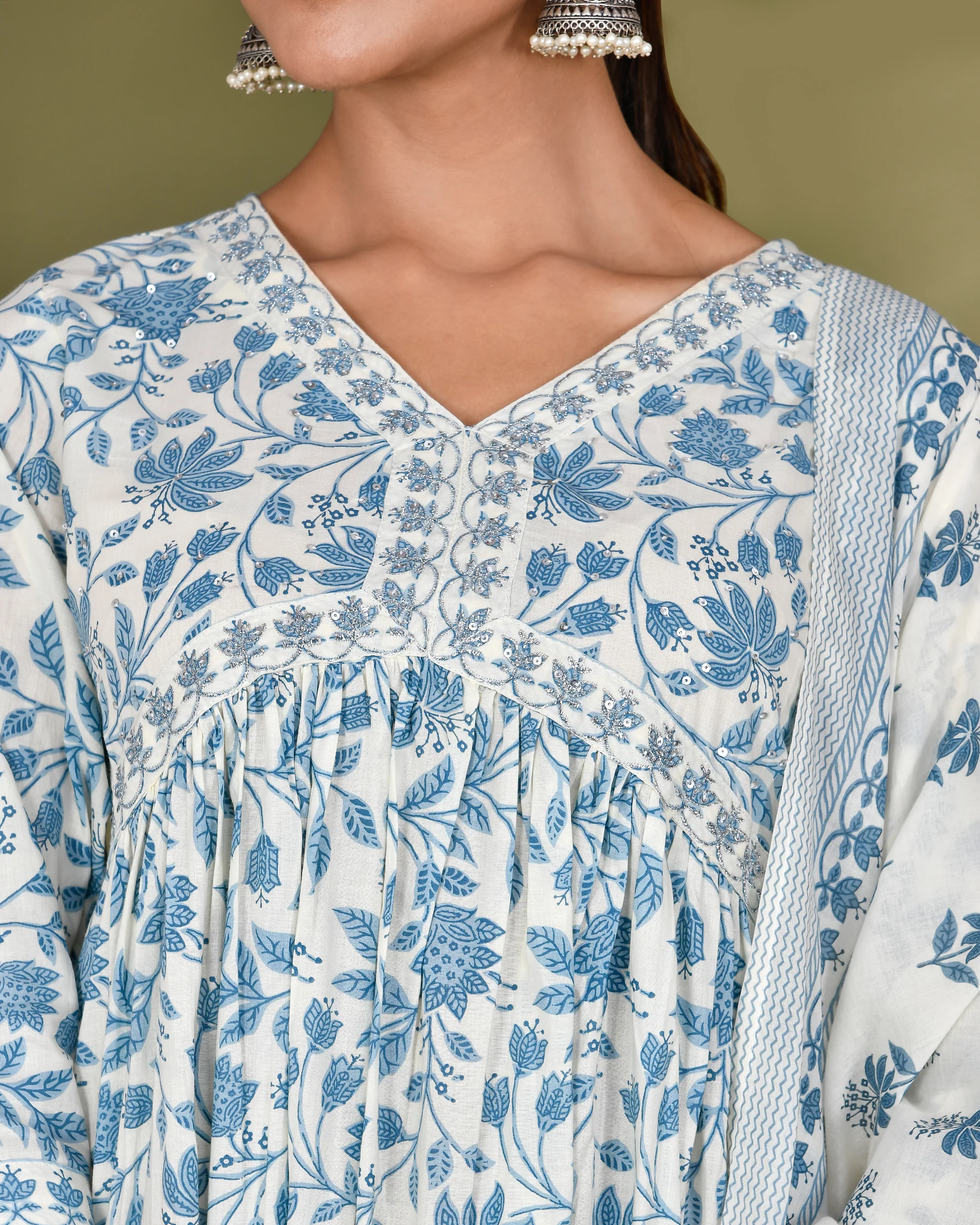 Cotton Alia cut embroidered casual pant set Blue - Image 4