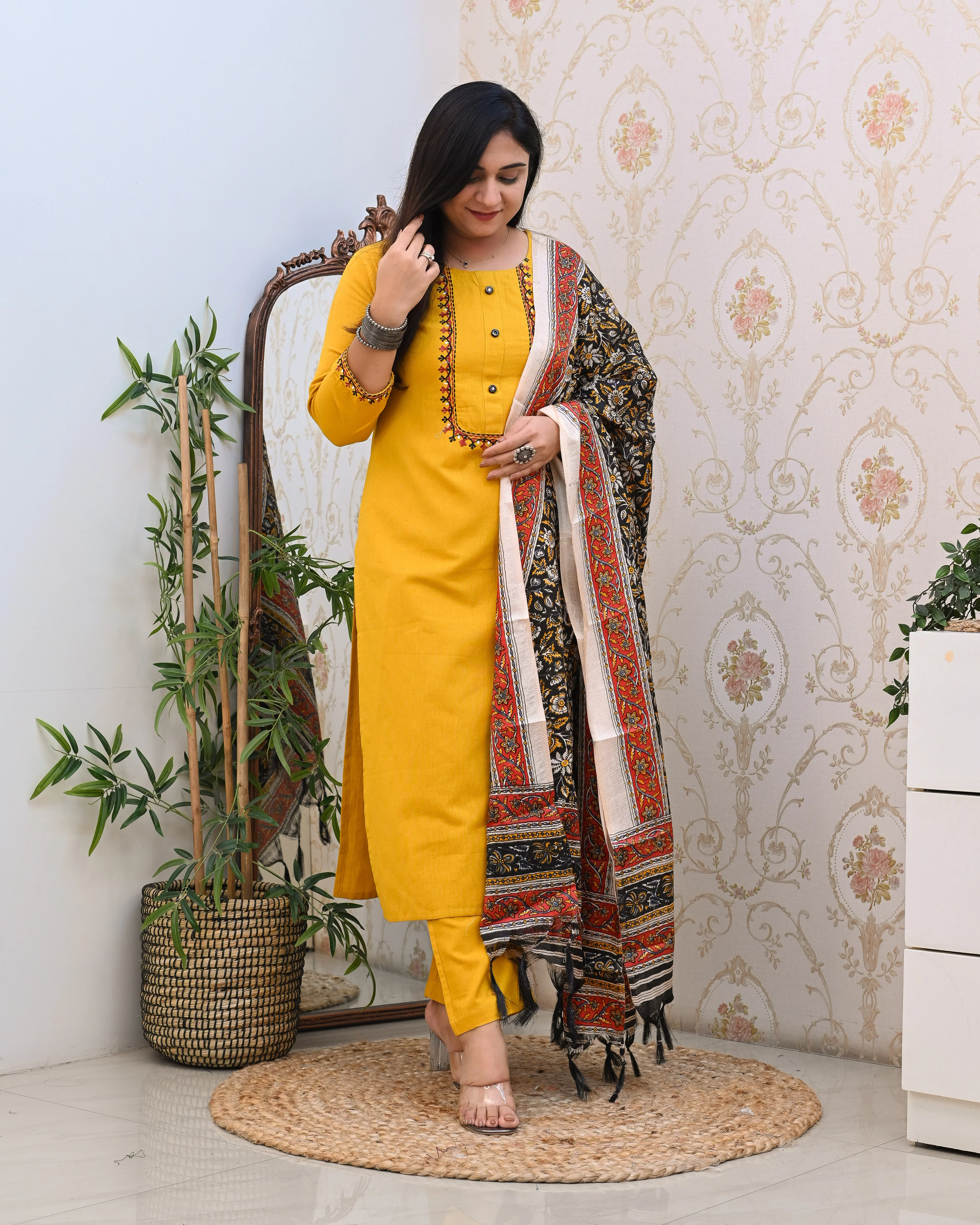 Cotton Embroidered Kalamkari Dupatta Suit - Image 8