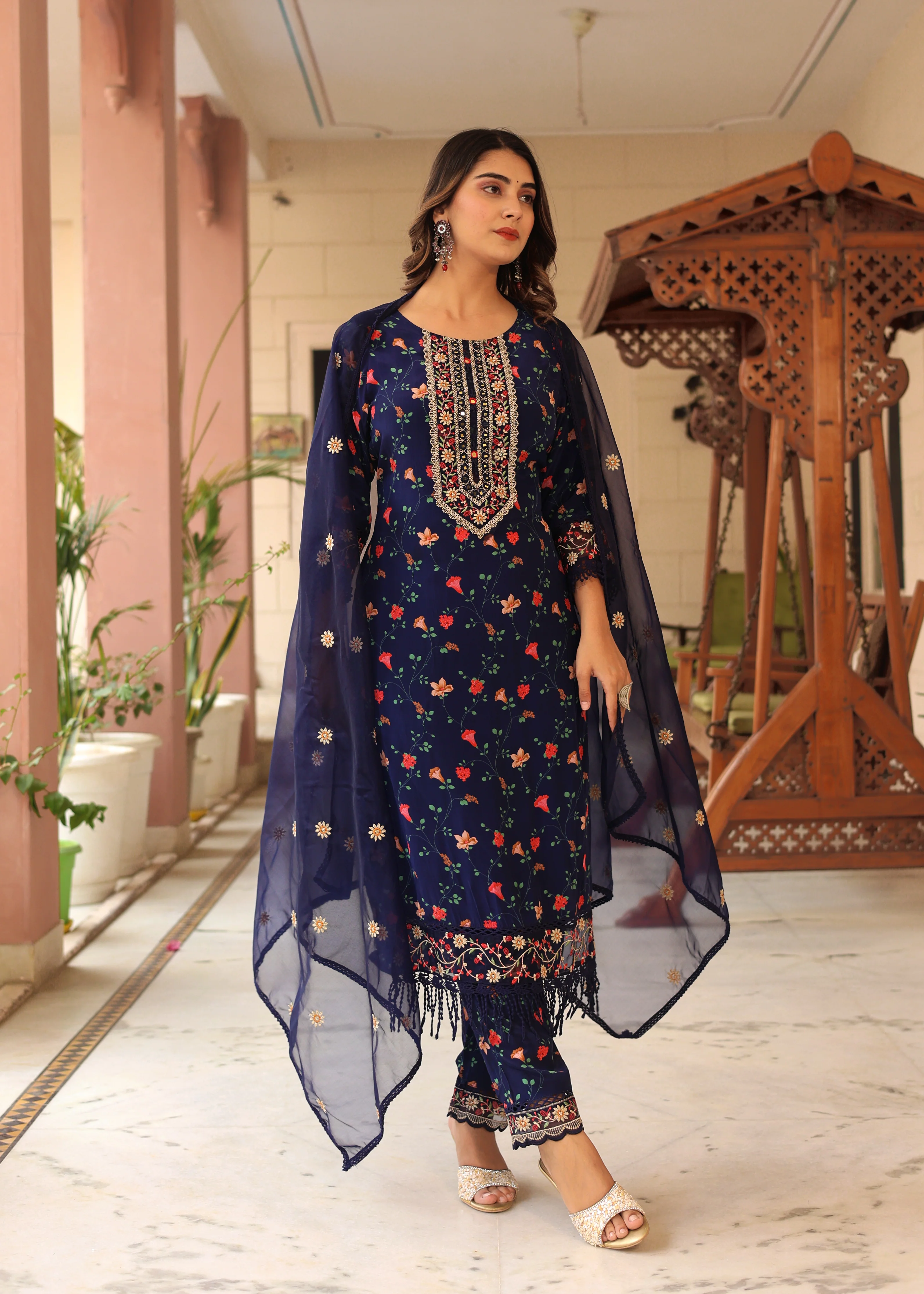 Crepe floral Embroidered Pant Set - Image 8