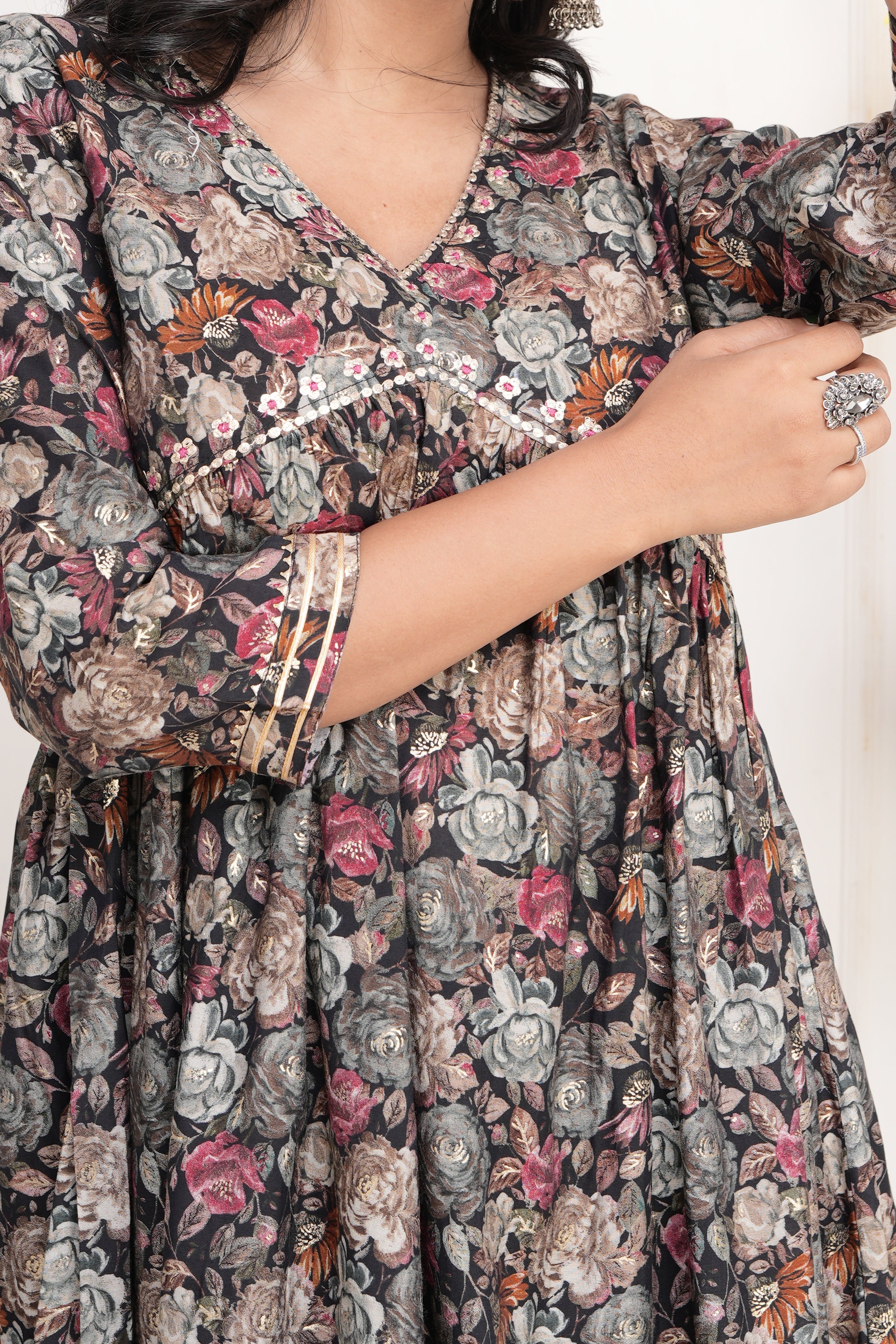 Floral Print Muslin Embroidered Alia Cut Pant Set - Image 7