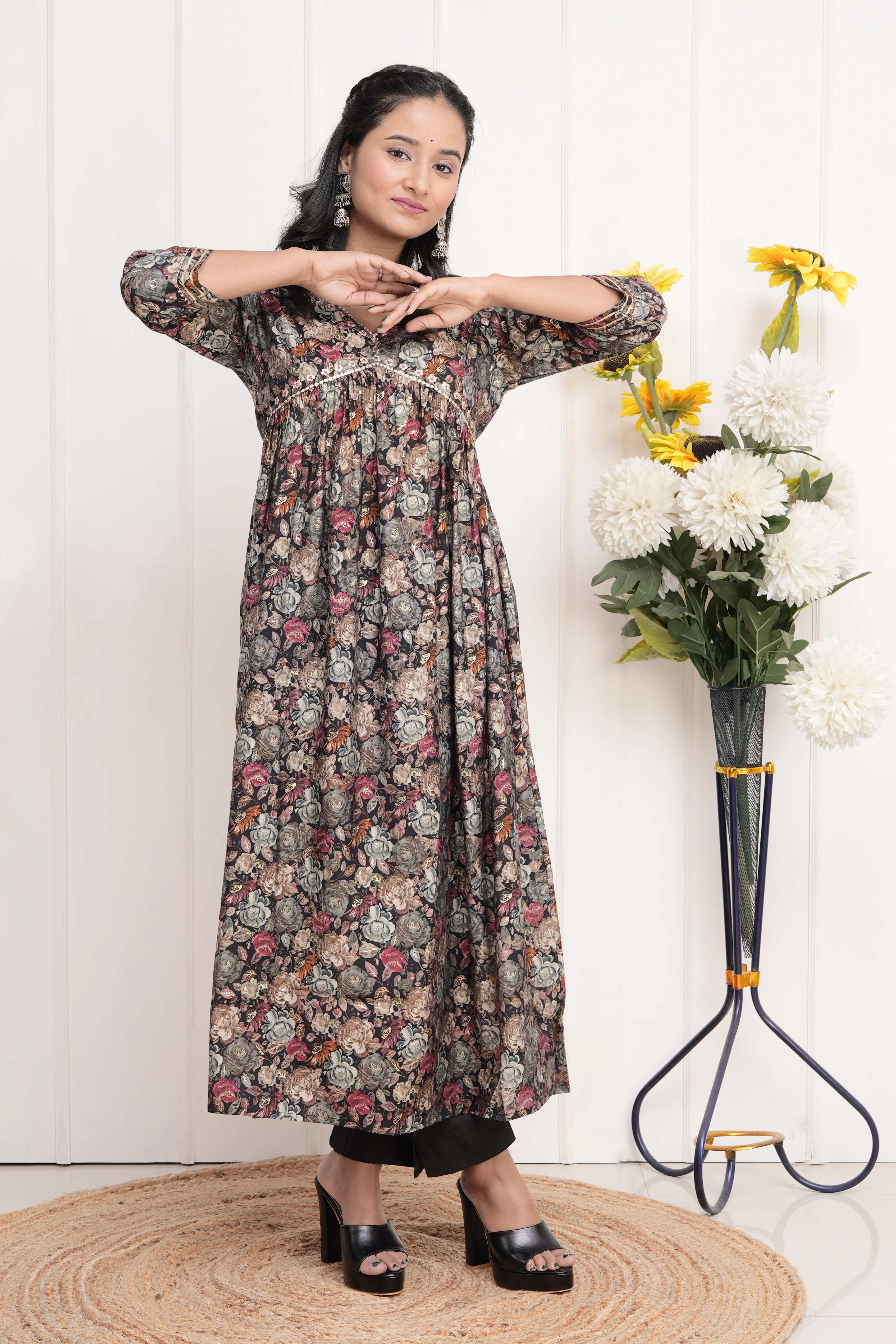 Floral Print Muslin Embroidered Alia Cut Pant Set - Image 8