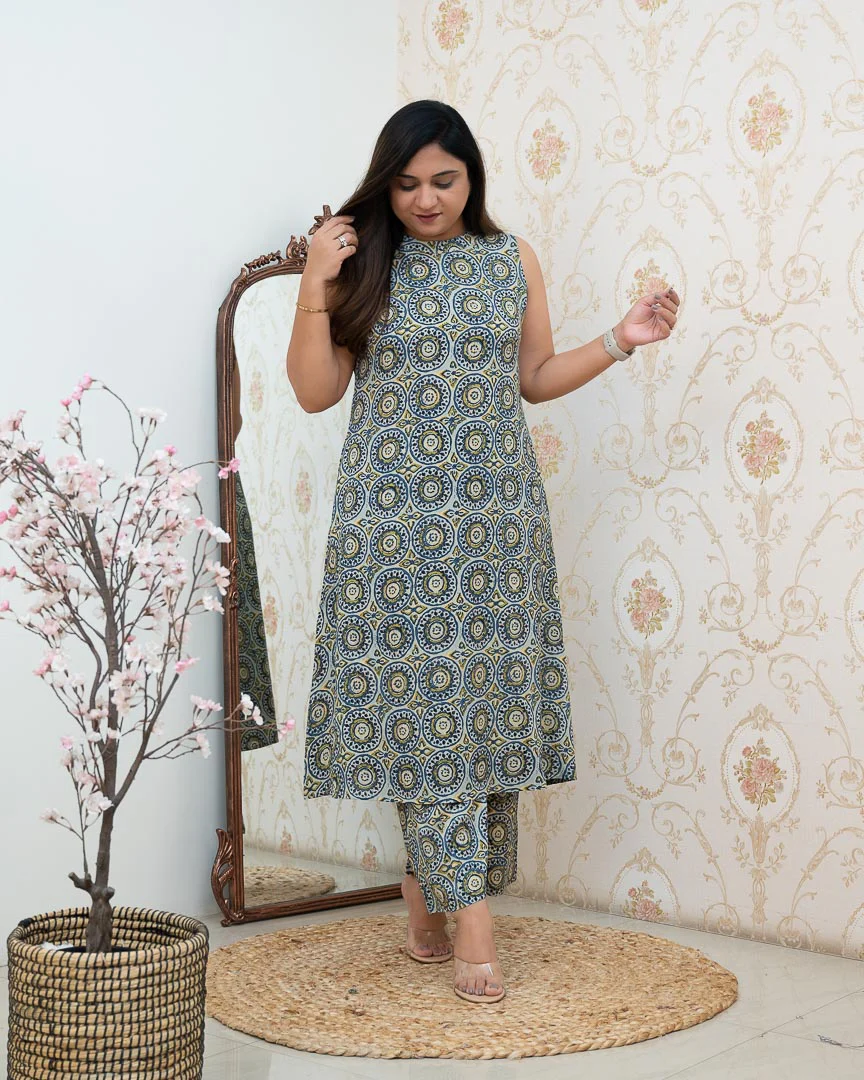 Grey Printed Casual A-line Coord Set - Image 2