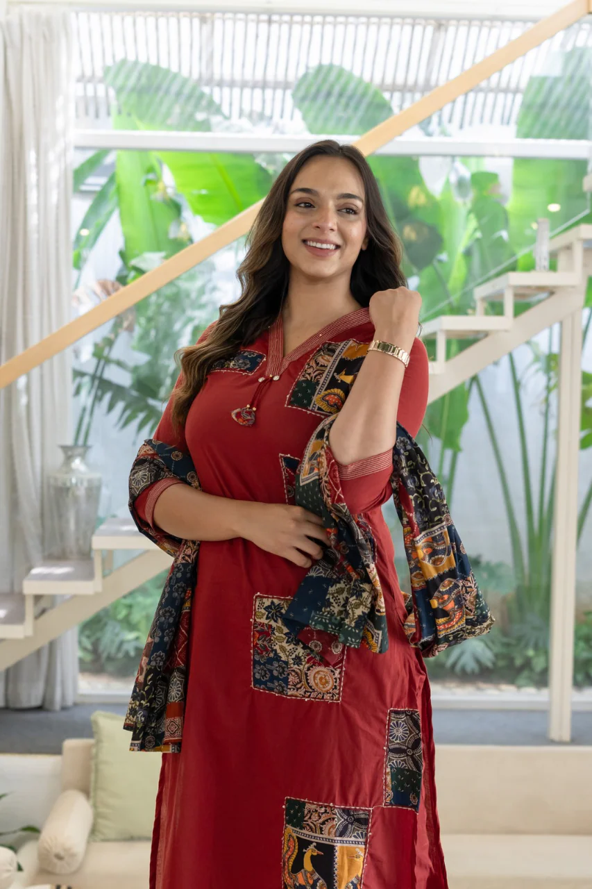 Ira cotton Ajrakh Katha detailed straight Pant Set - Image 12