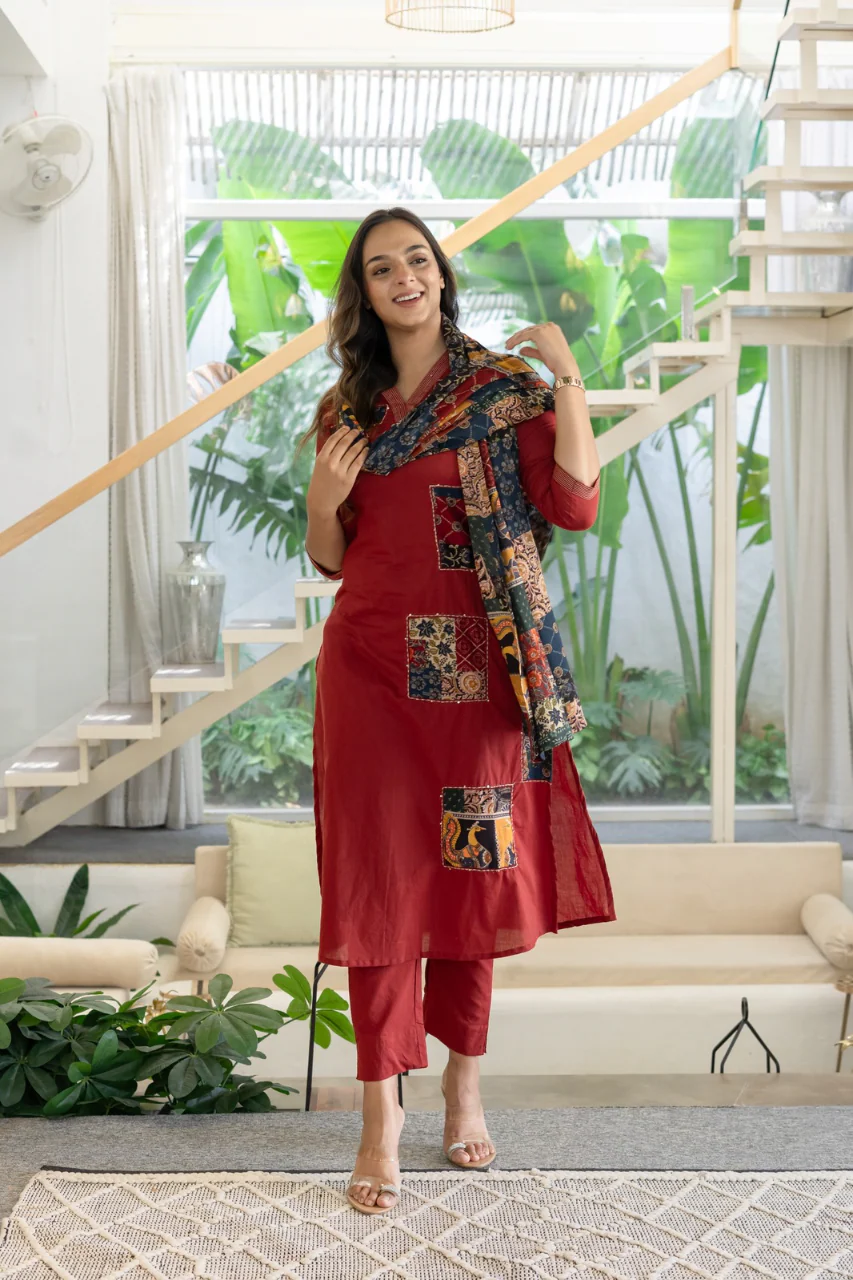 Ira cotton Ajrakh Katha detailed straight Pant Set - Image 8