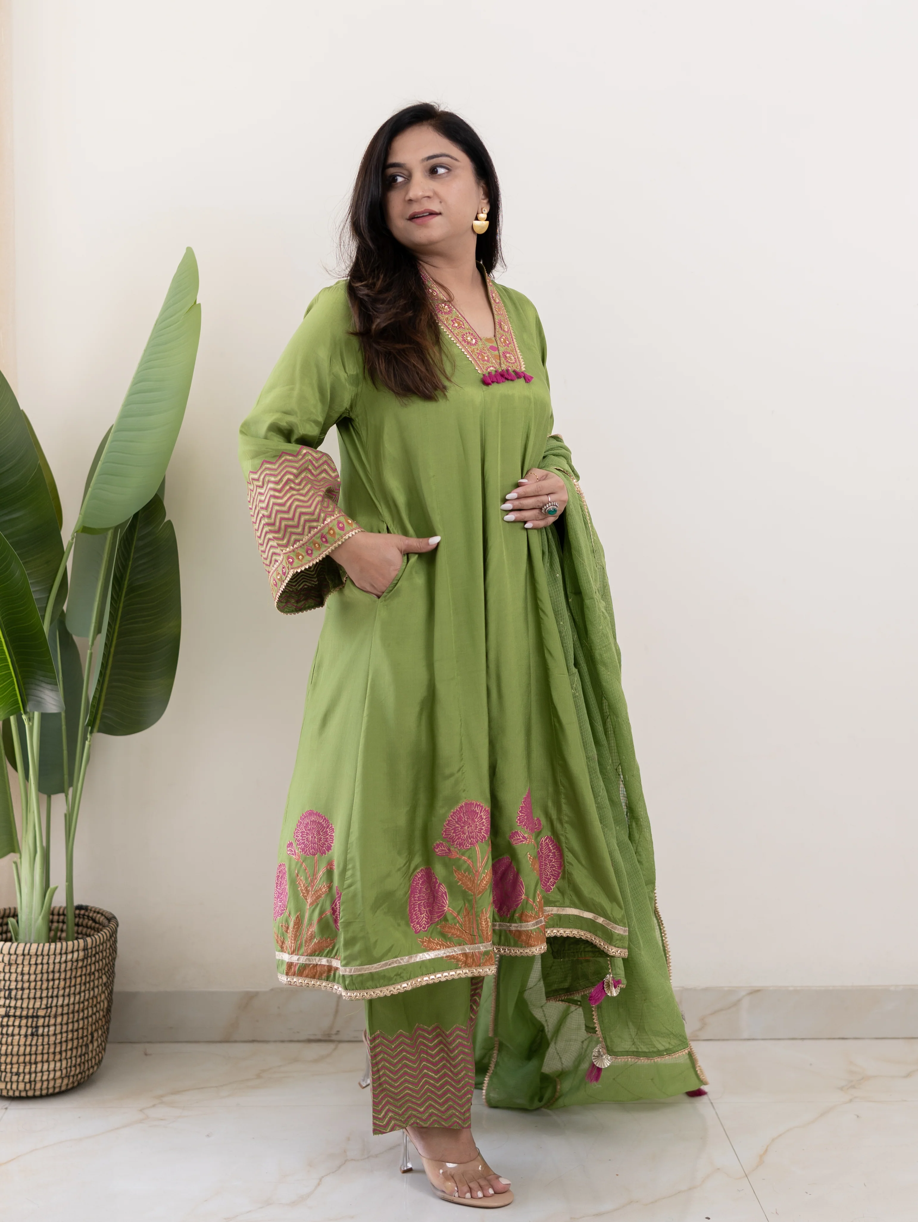Jasmine Green Muslin HandEmbroidered Anarkali Dupatta Set - Image 4