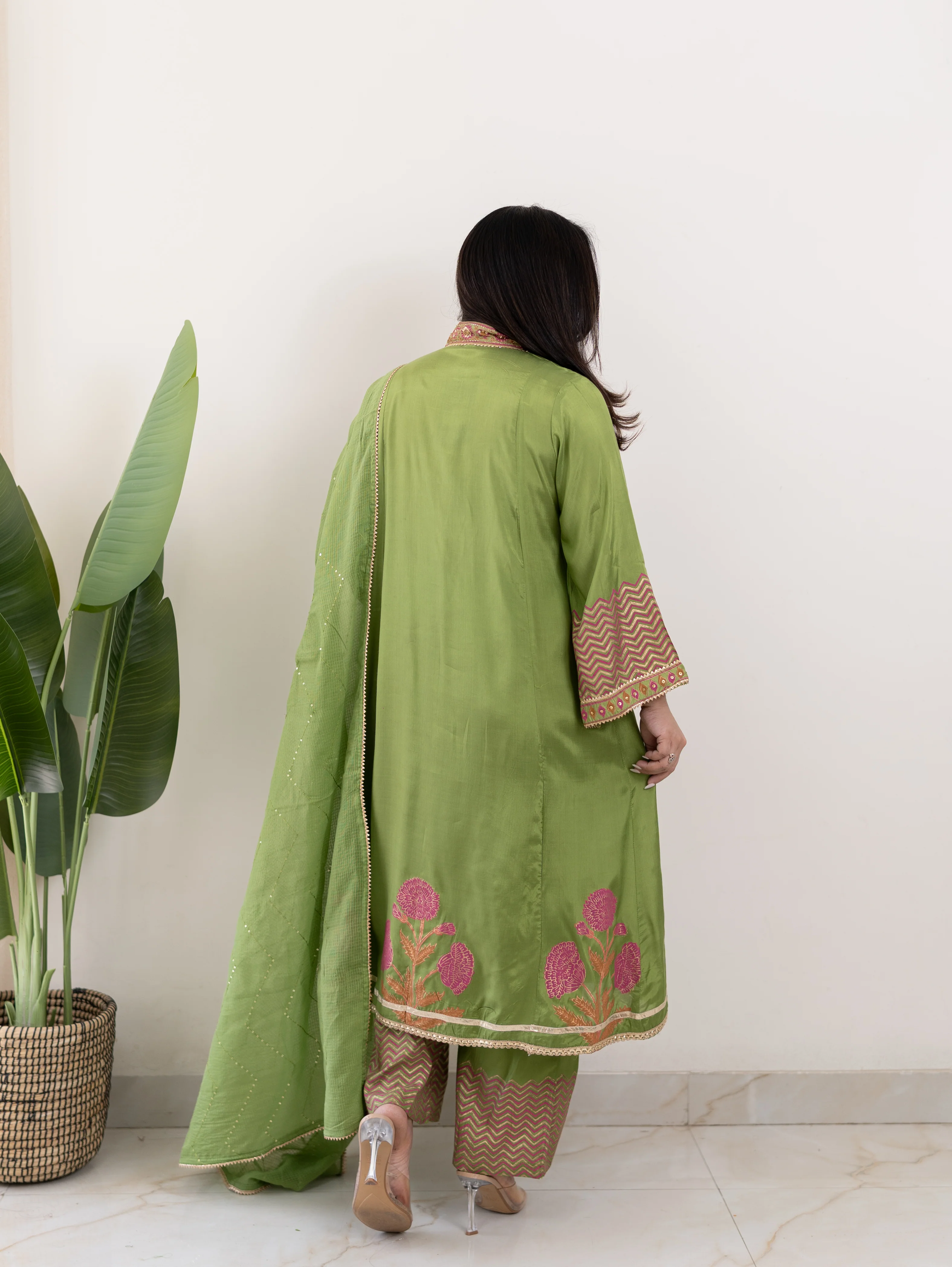 Jasmine Green Muslin HandEmbroidered Anarkali Dupatta Set - Image 6