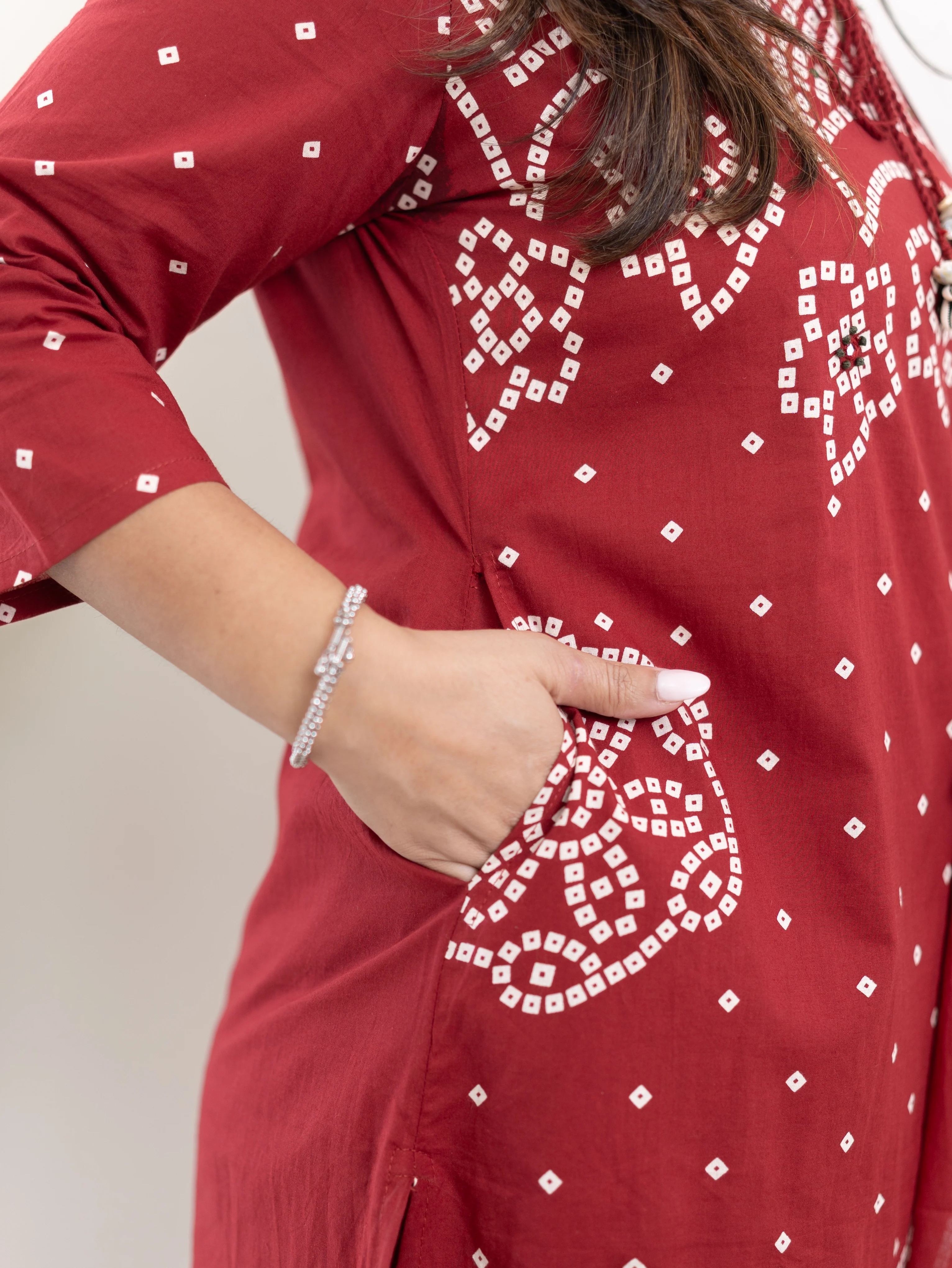 Mishi Red Cotton Bandhani Straight Dupatta Set - Image 10