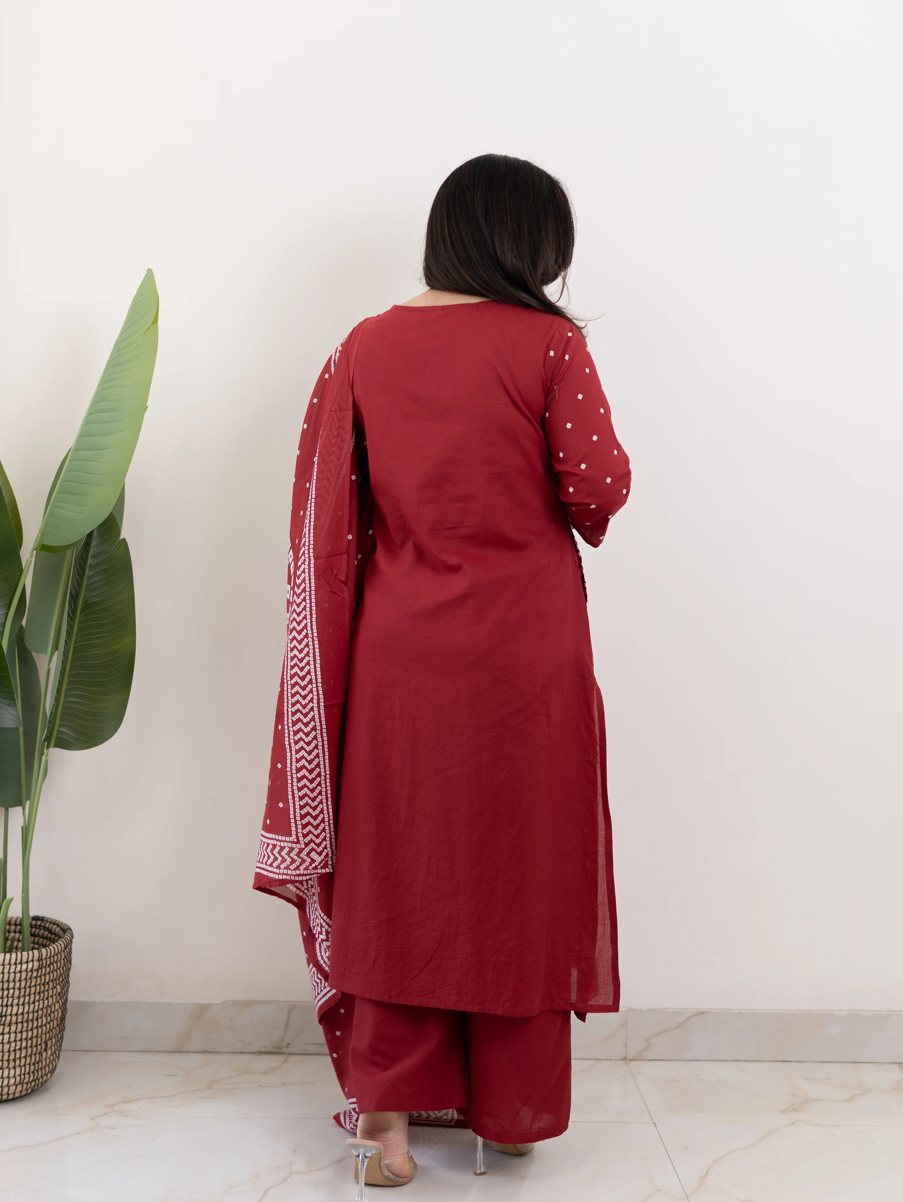Mishi Red Cotton Bandhani Straight Dupatta Set - Image 11