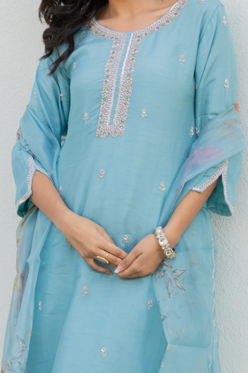 Nazrana Silk Hand Embroidered Pant Set - Image 14