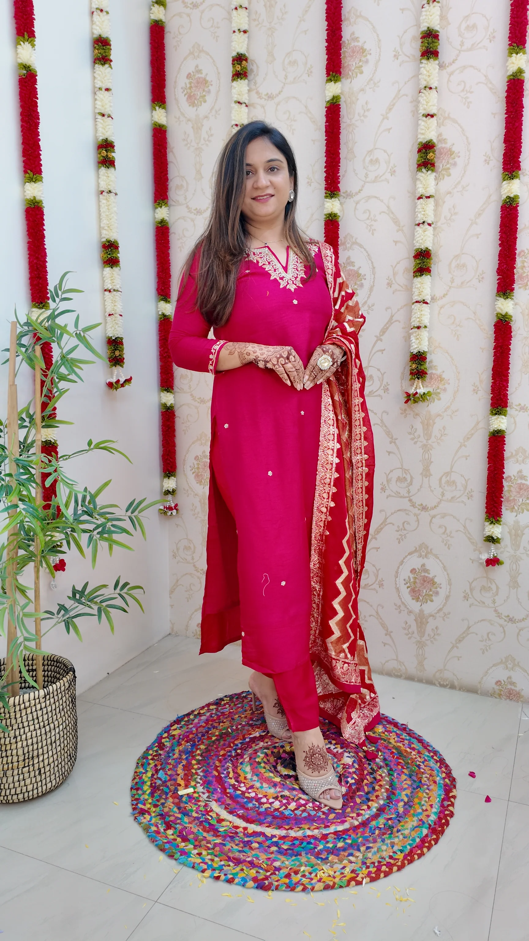 Neria Silk Hand Embroidered Festive Pant Set - Image 9