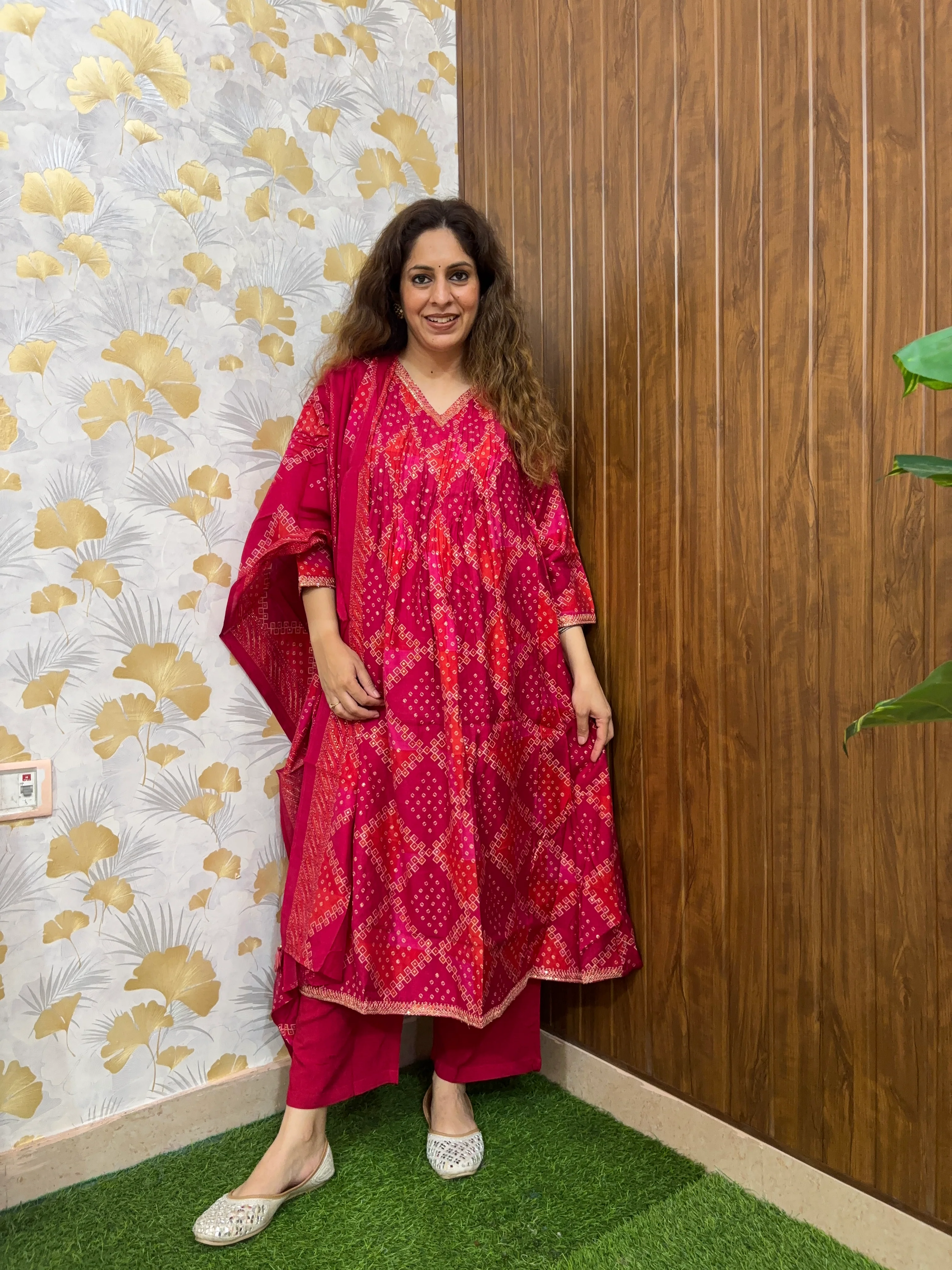 Noor Muslin Bandhani Embroidered Pant Set - Image 5