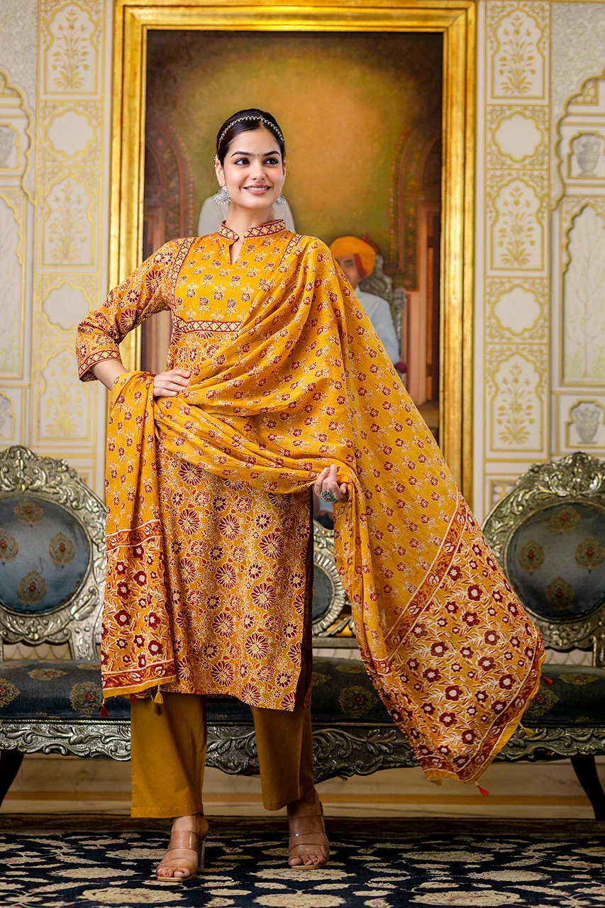 Sajda Cotton Embroidered Pant Set - Image 3