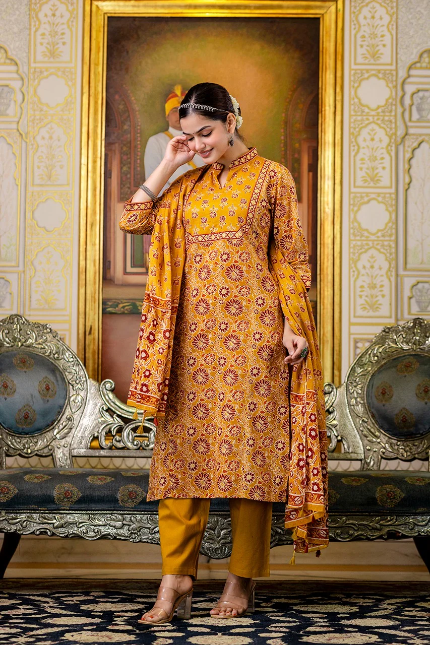 Sajda Cotton Embroidered Pant Set - Image 6