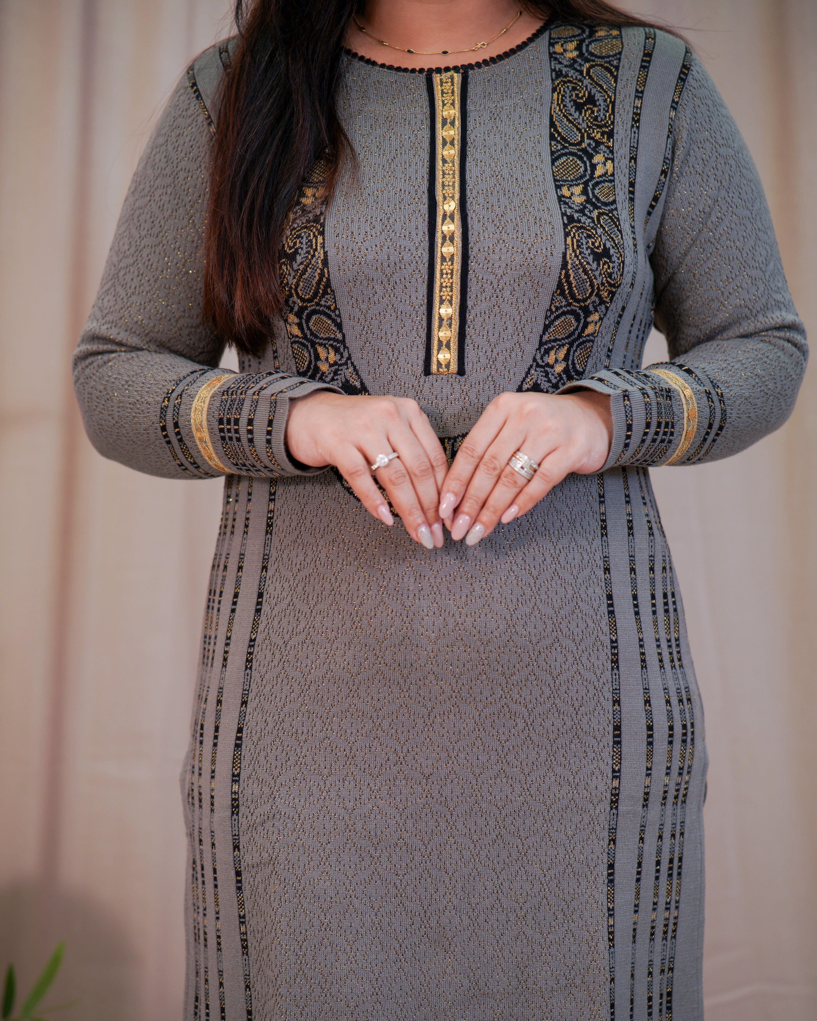 Samaira Woollen Embroidered Pant Set - Image 6