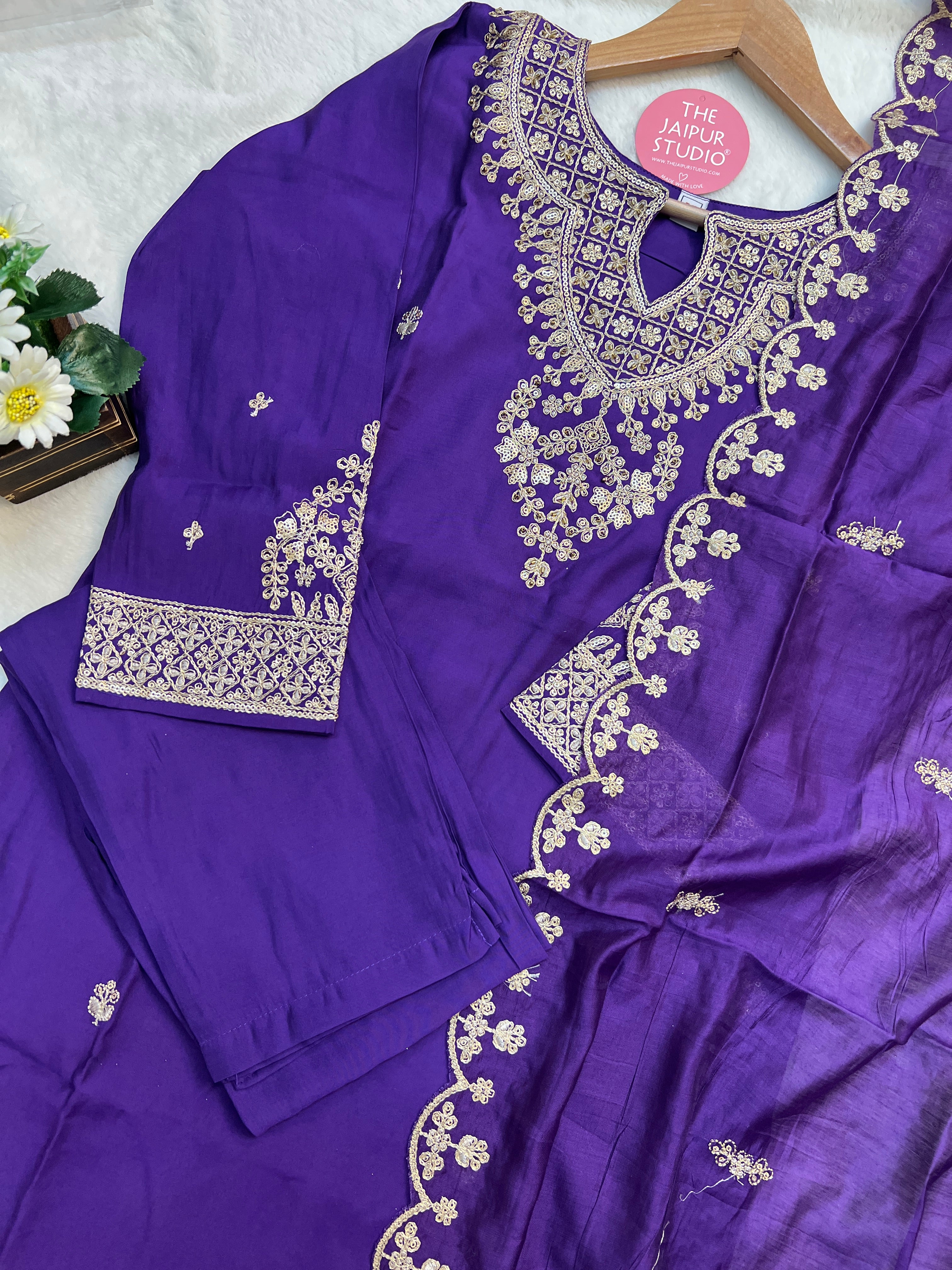 Shagun Muslin Hand Embroidered Pant Set - Image 13