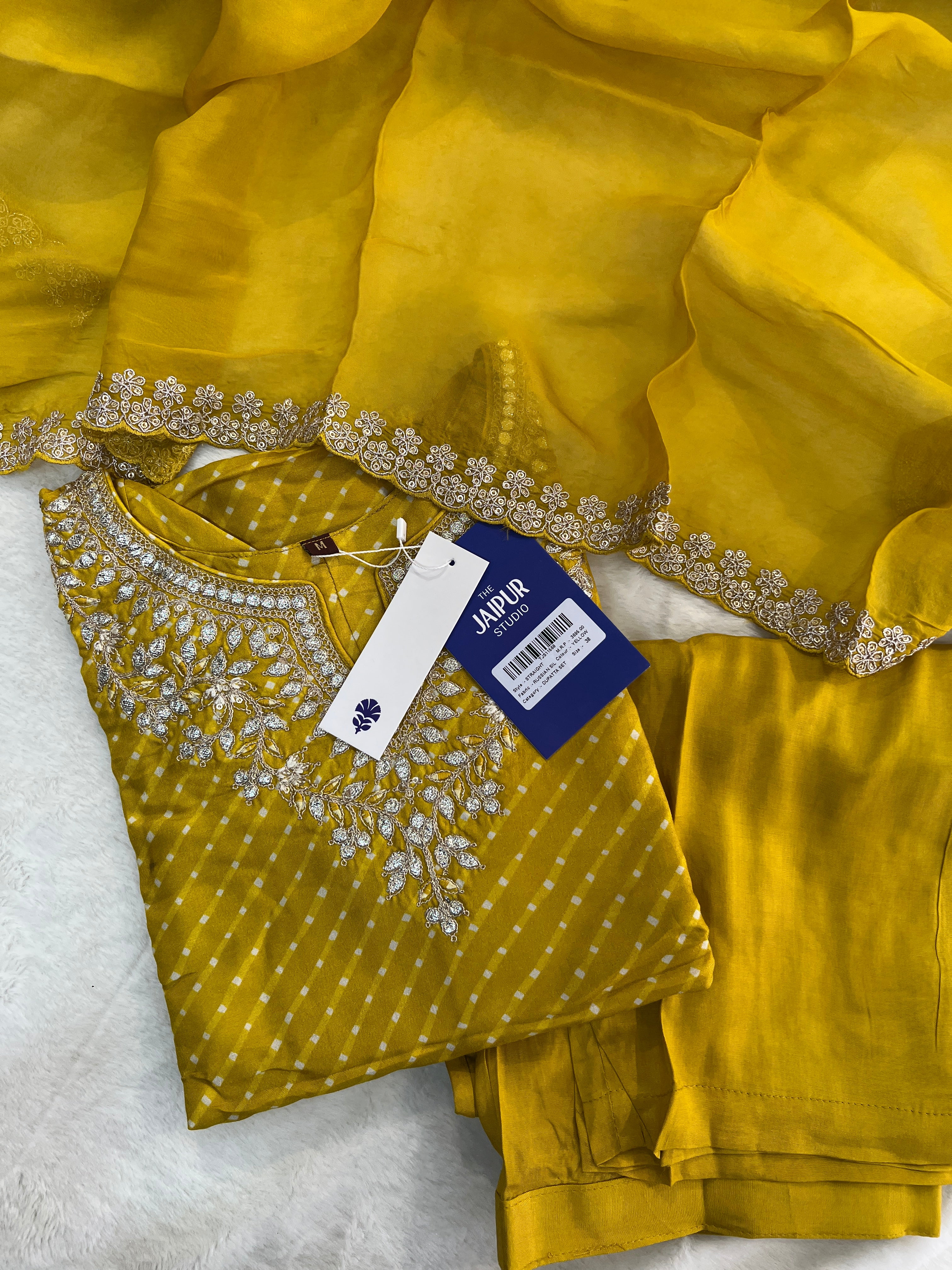 Zyra Bandhani Silk Embroidered Pant Set - Image 5